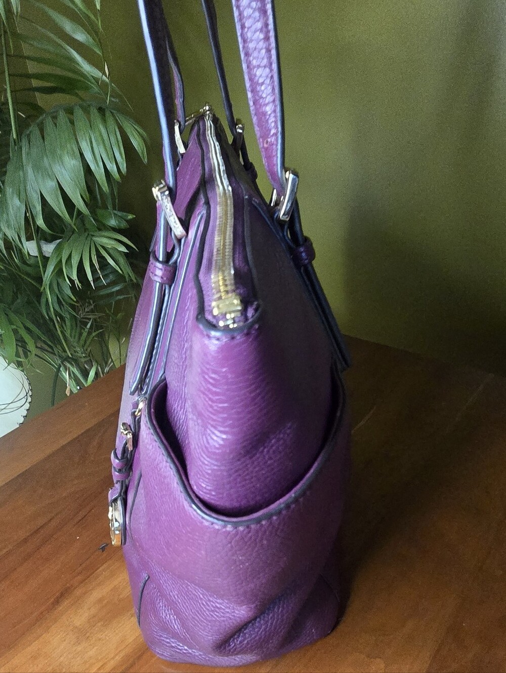 Michael Kors Large Plum Pebbled Leather Jet Set Tote - Picture 3 of 14
